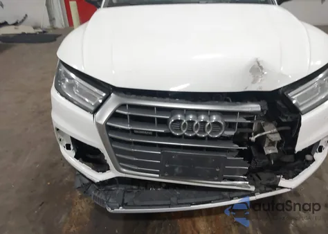 2018 Audi Q5 2.0T Premium/2.0T Tech Premium z USA, uszkodzony, nr VIN WA1ANAFY5J2003596